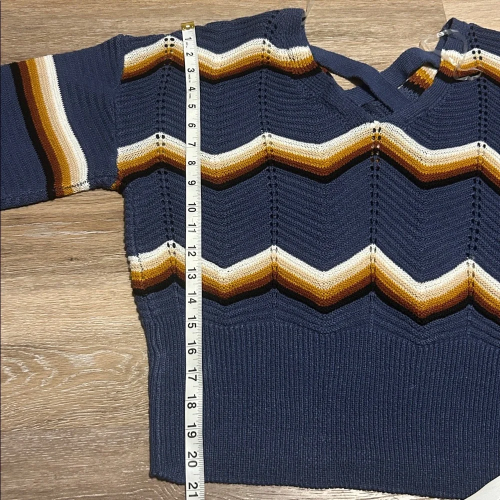 Navy Chevron Knit Sweater💥